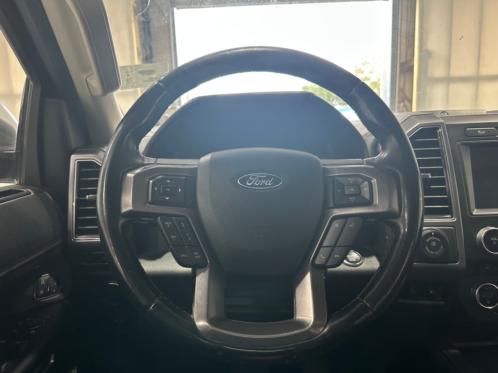 Thumbnail: 2018 Ford Expedition MAX - 4