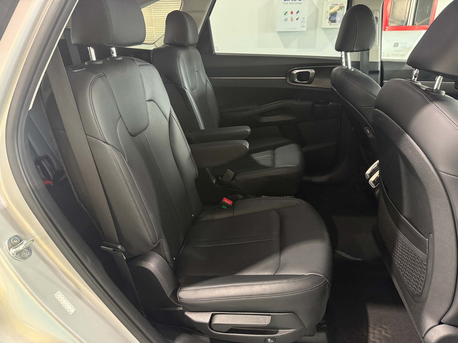 Thumbnail: 2022 Kia Sorento - 5