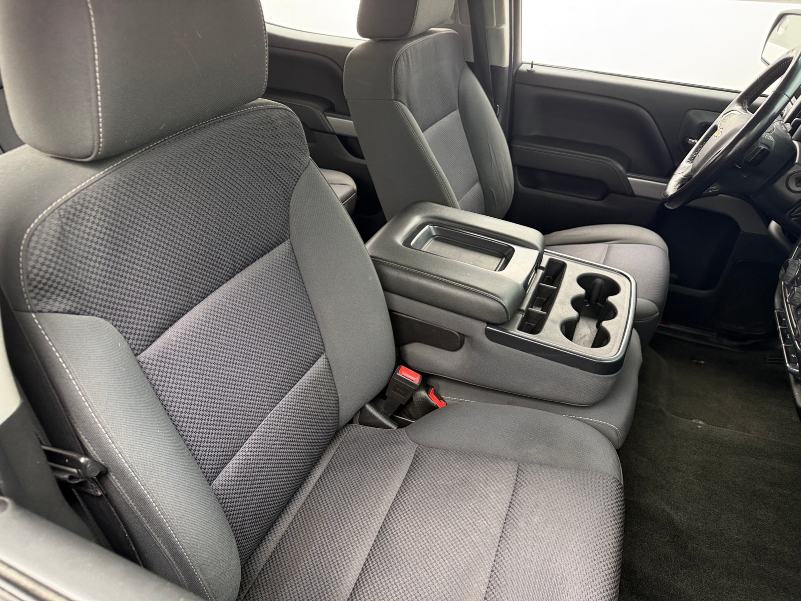 Thumbnail: 2018 Chevrolet Silverado 1500 - 2