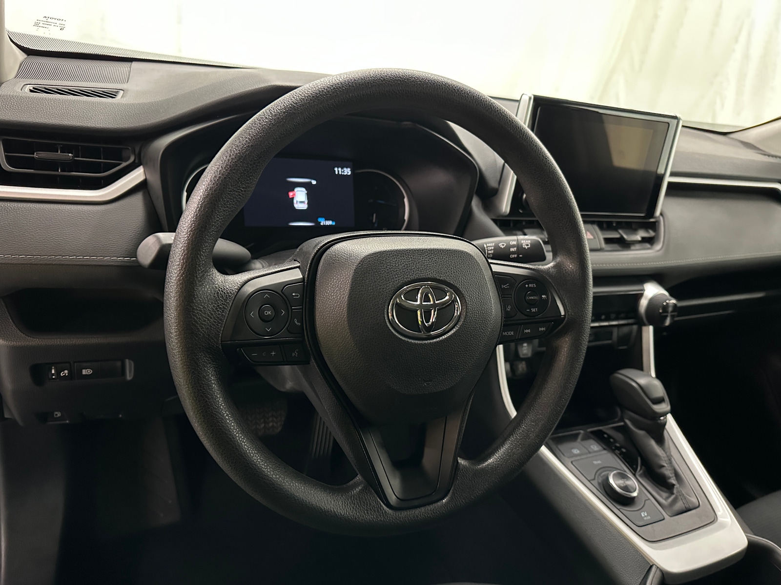Thumbnail: 2025 Toyota RAV4 - 5