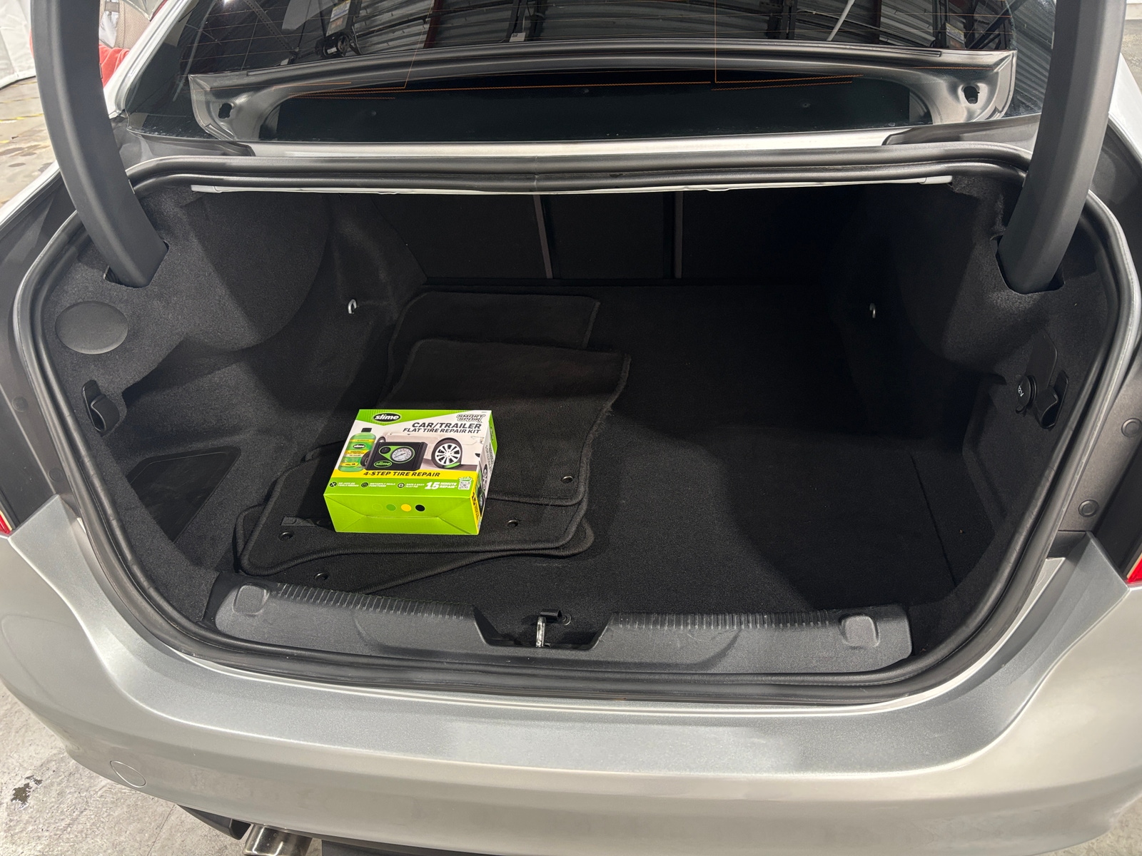 Thumbnail: 2018 Jaguar XE - 6