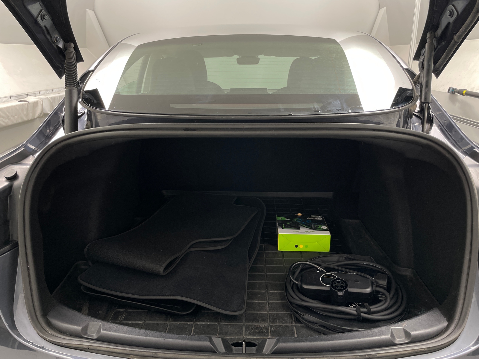 Thumbnail: 2023 Tesla Model 3 - 6