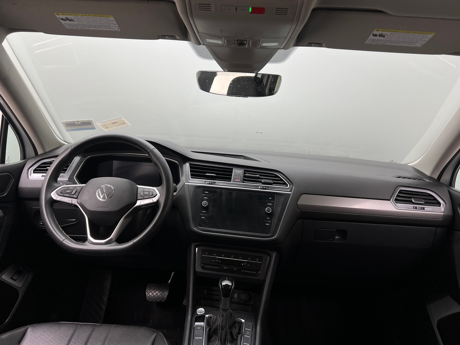 Thumbnail: 2022 Volkswagen Tiguan - 2