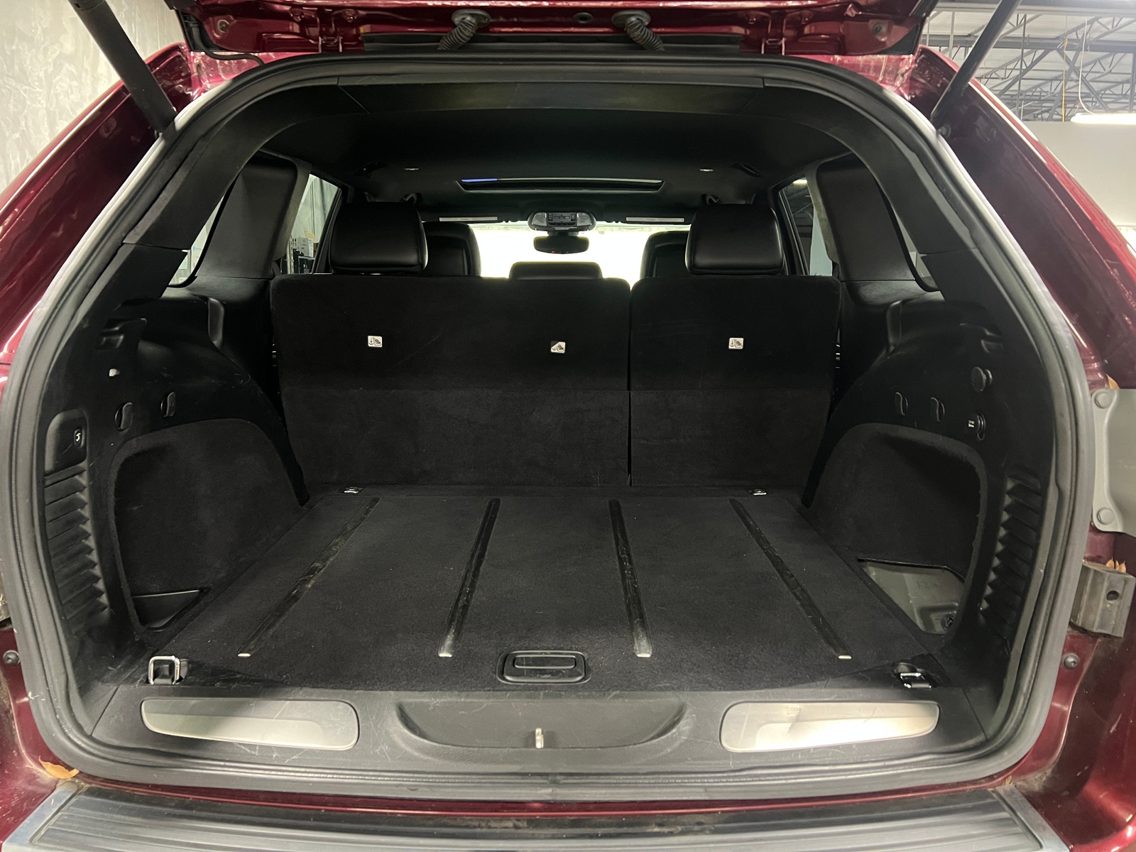 Thumbnail: 2017 Jeep Grand Cherokee - 6