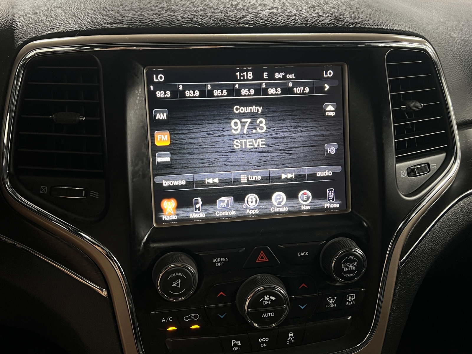 Thumbnail: 2017 Jeep Grand Cherokee - 3