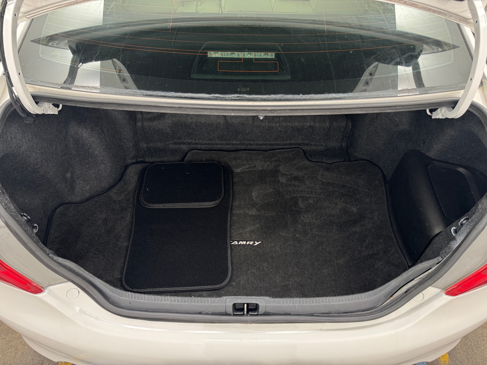 Thumbnail: 2012 Toyota Camry - 7