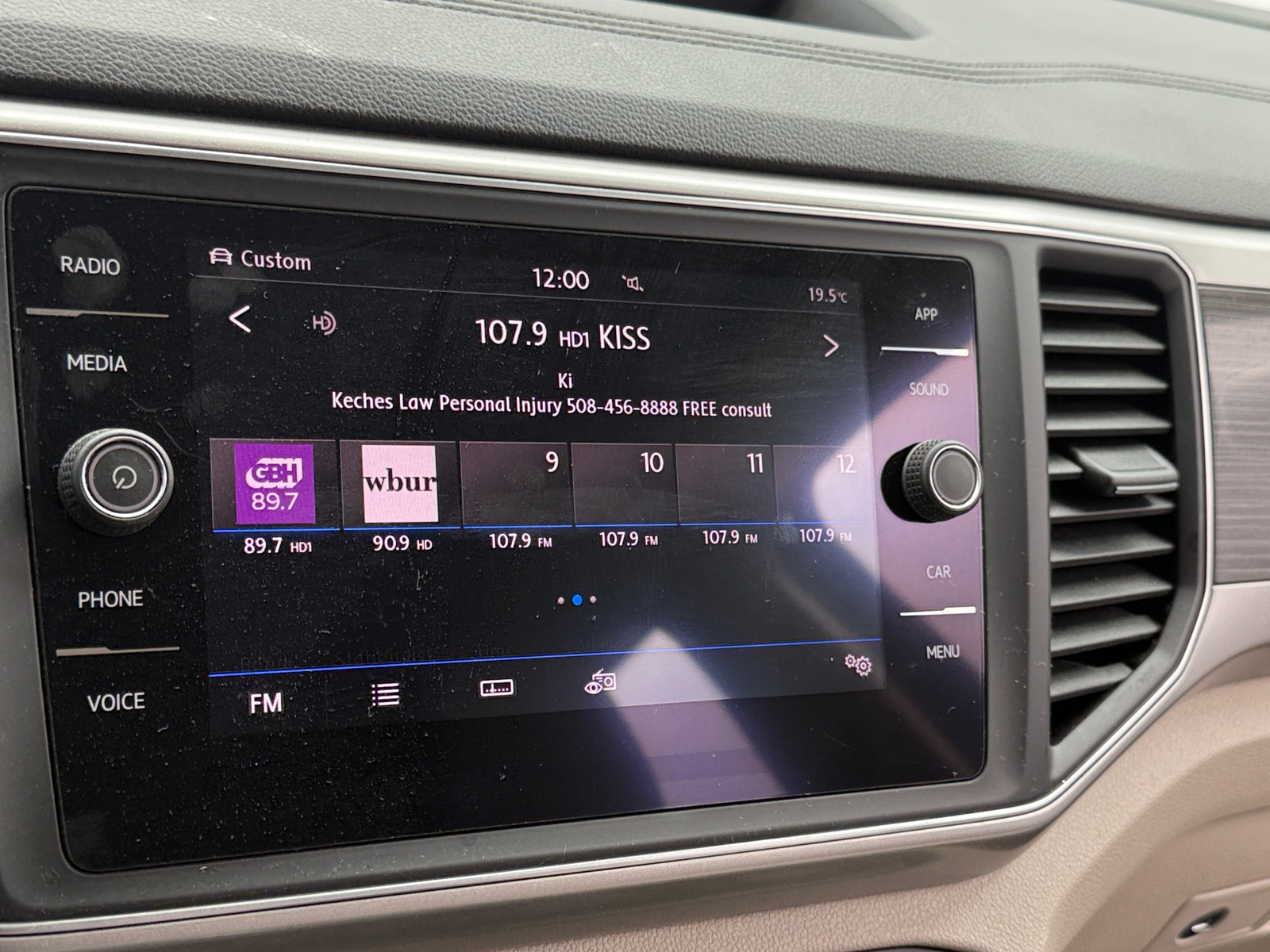 Thumbnail: 2019 Volkswagen Atlas - 3