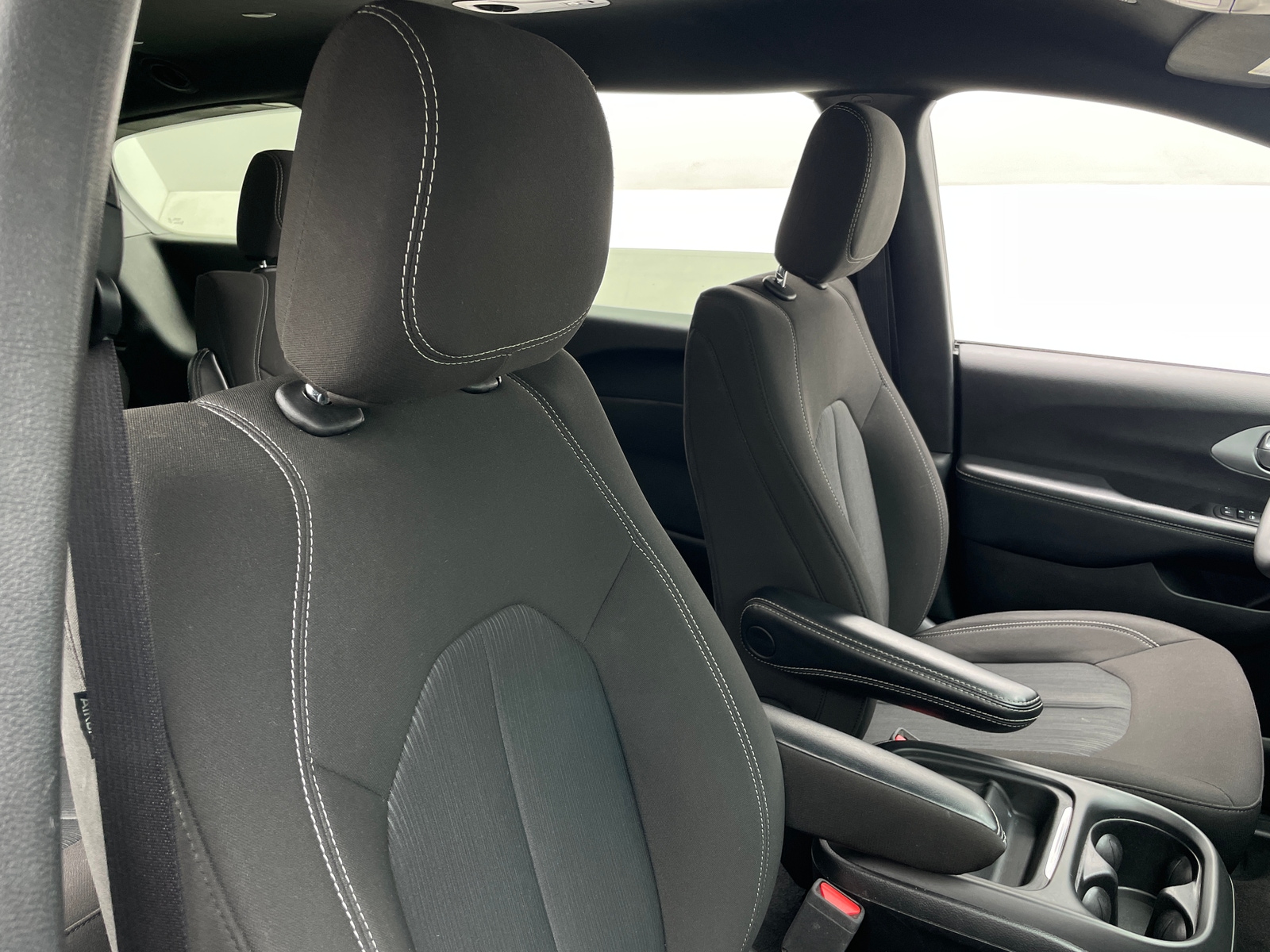 Thumbnail: 2024 Chrysler Pacifica - 2