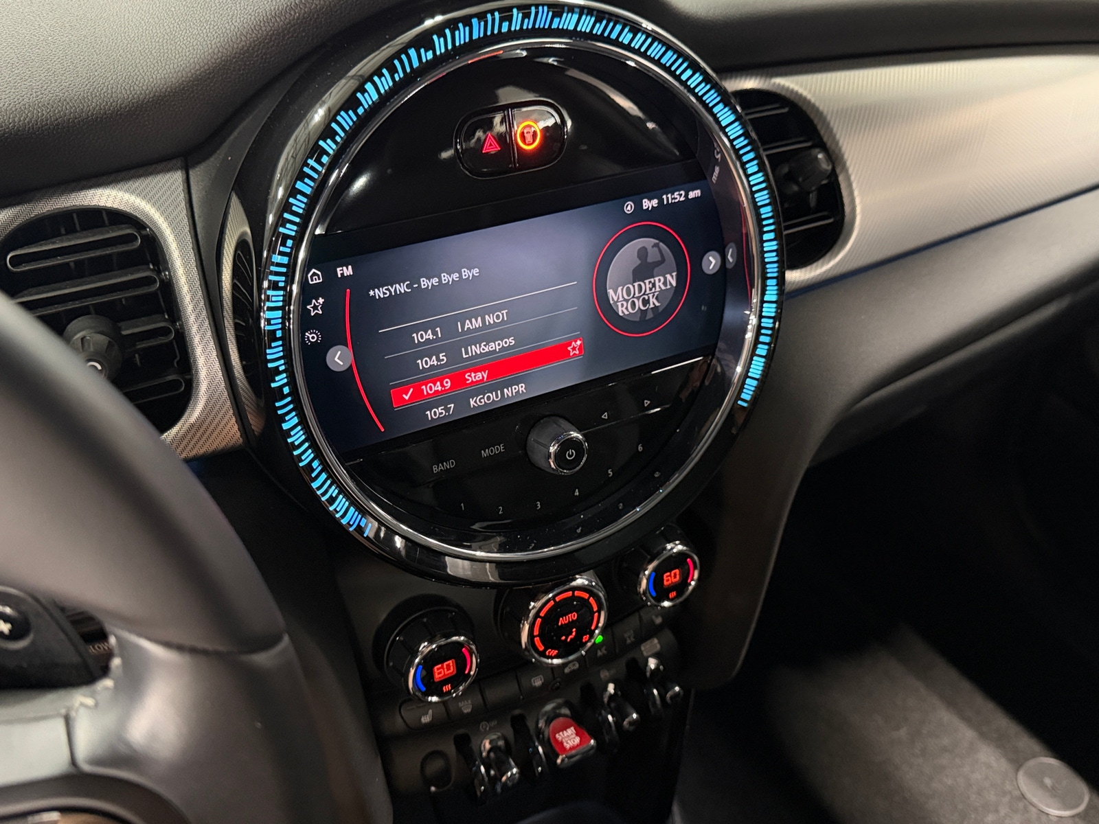 Thumbnail: 2022 MINI Cooper Hardtop - 4