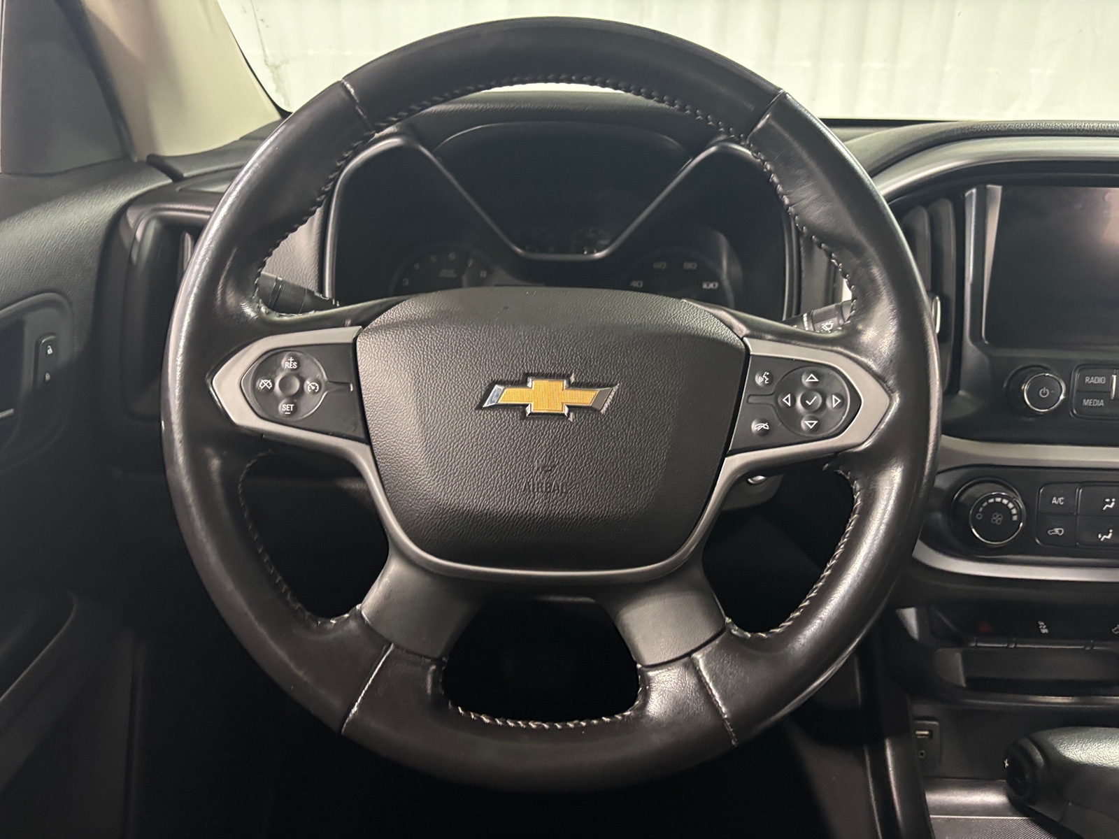 Thumbnail: 2017 Chevrolet Colorado - 5