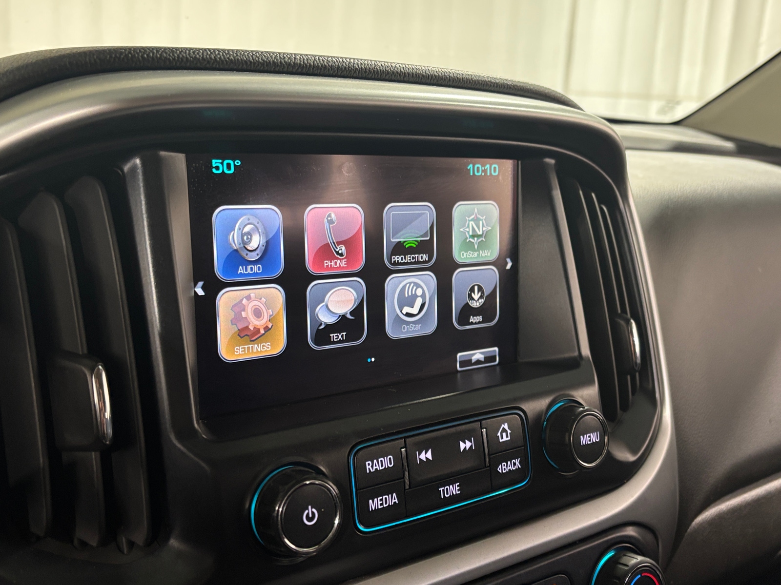 Thumbnail: 2017 Chevrolet Colorado - 4