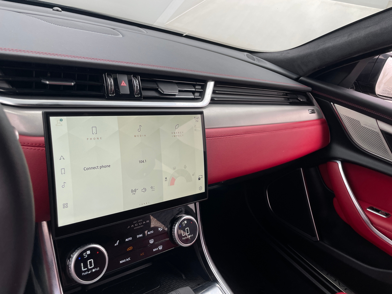 Thumbnail: 2024 Jaguar XF - 3