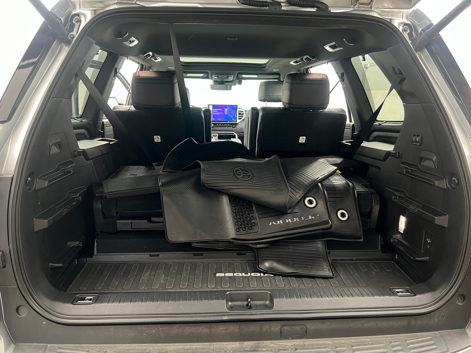 Thumbnail: 2023 Toyota Sequoia - 6