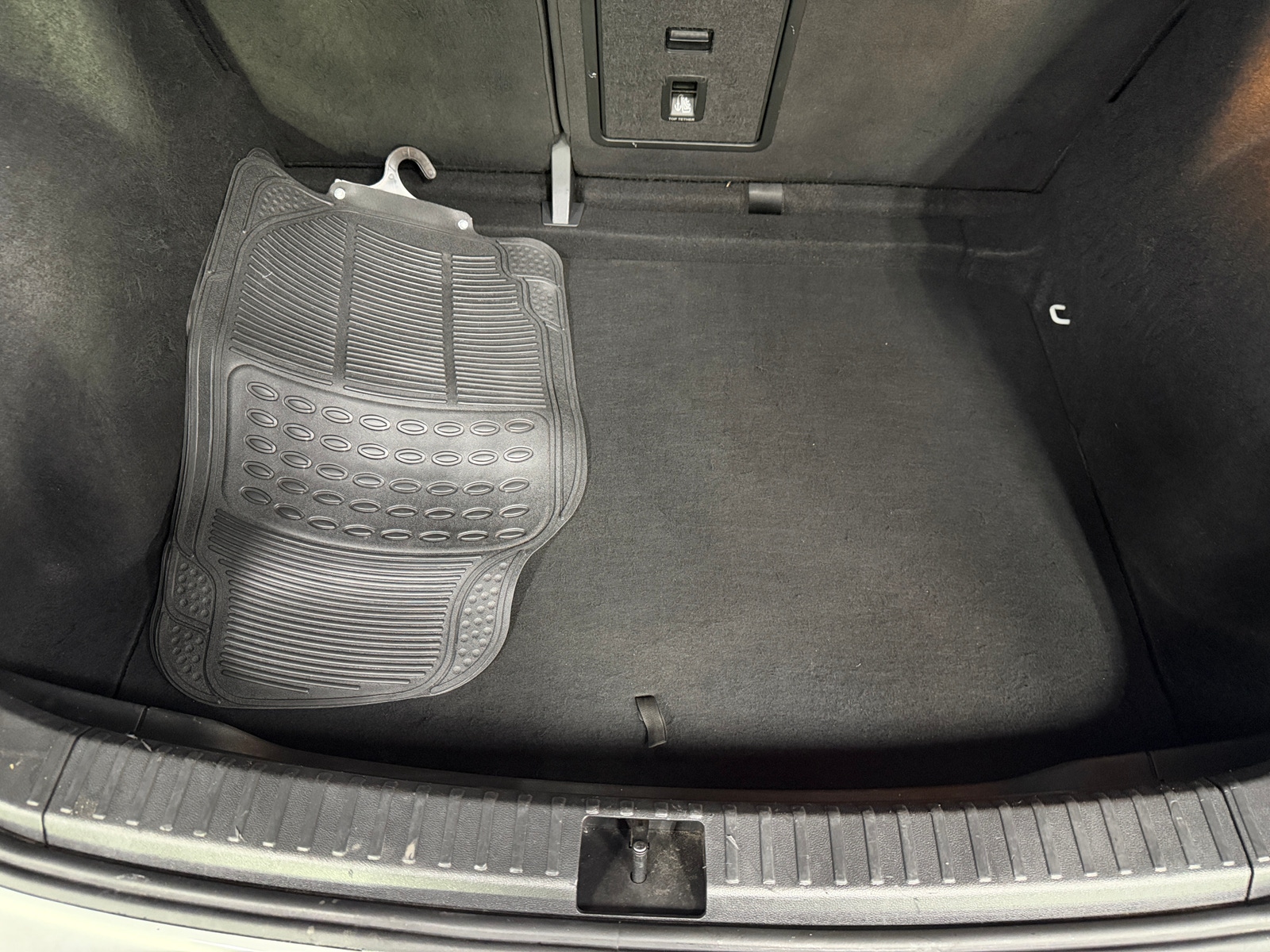 Thumbnail: 2022 Volkswagen Taos - 6