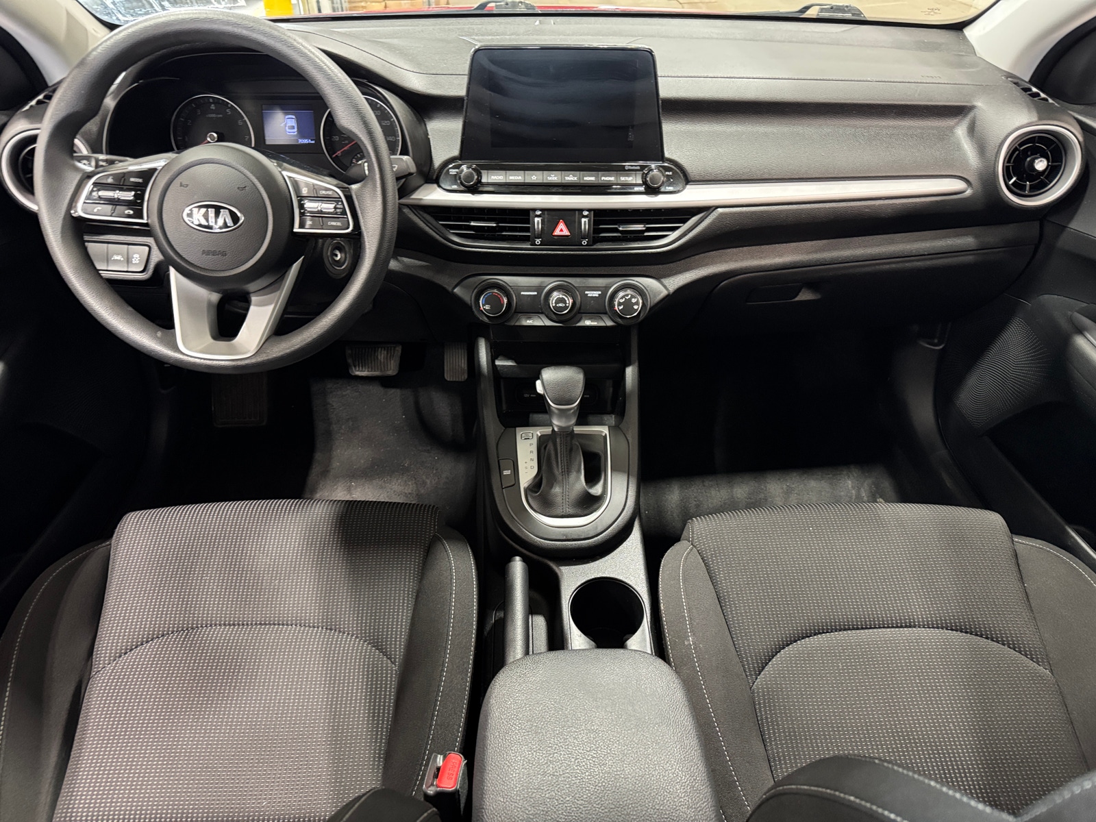 Thumbnail: 2020 Kia Forte - 3