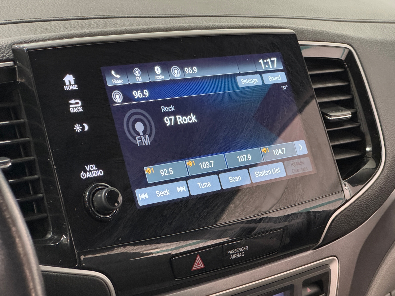 Thumbnail: 2020 Honda Pilot - 3