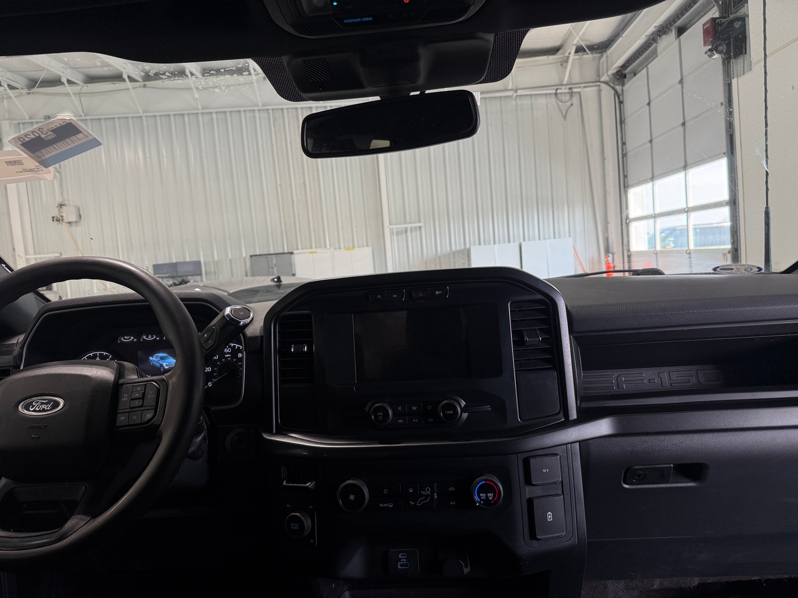 Thumbnail: 2022 Ford Econoline - 3