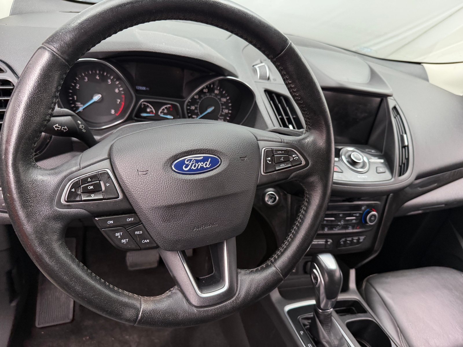 Thumbnail: 2019 Ford Escape - 4