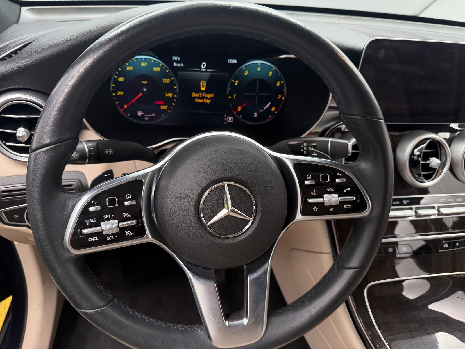 Thumbnail: 2023 Mercedes-Benz GLC - 4