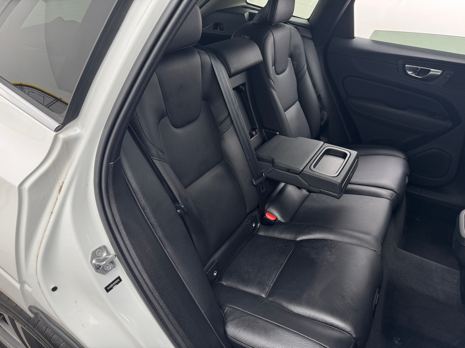 Thumbnail: 2021 Volvo XC60 - 5