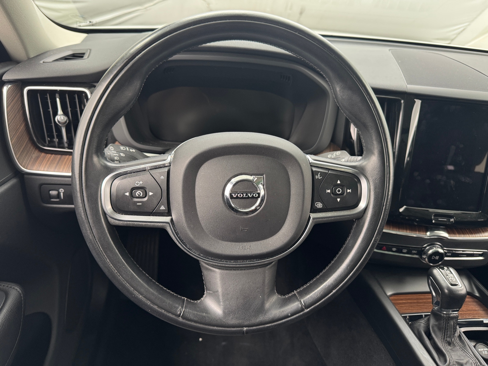 Thumbnail: 2021 Volvo XC60 - 4