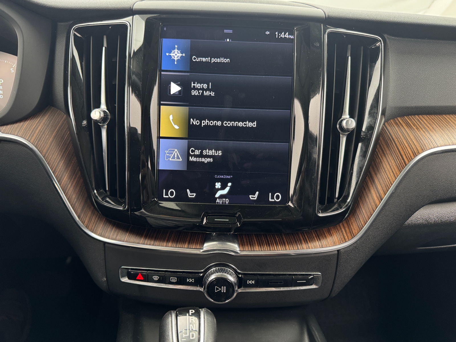 Thumbnail: 2021 Volvo XC60 - 3