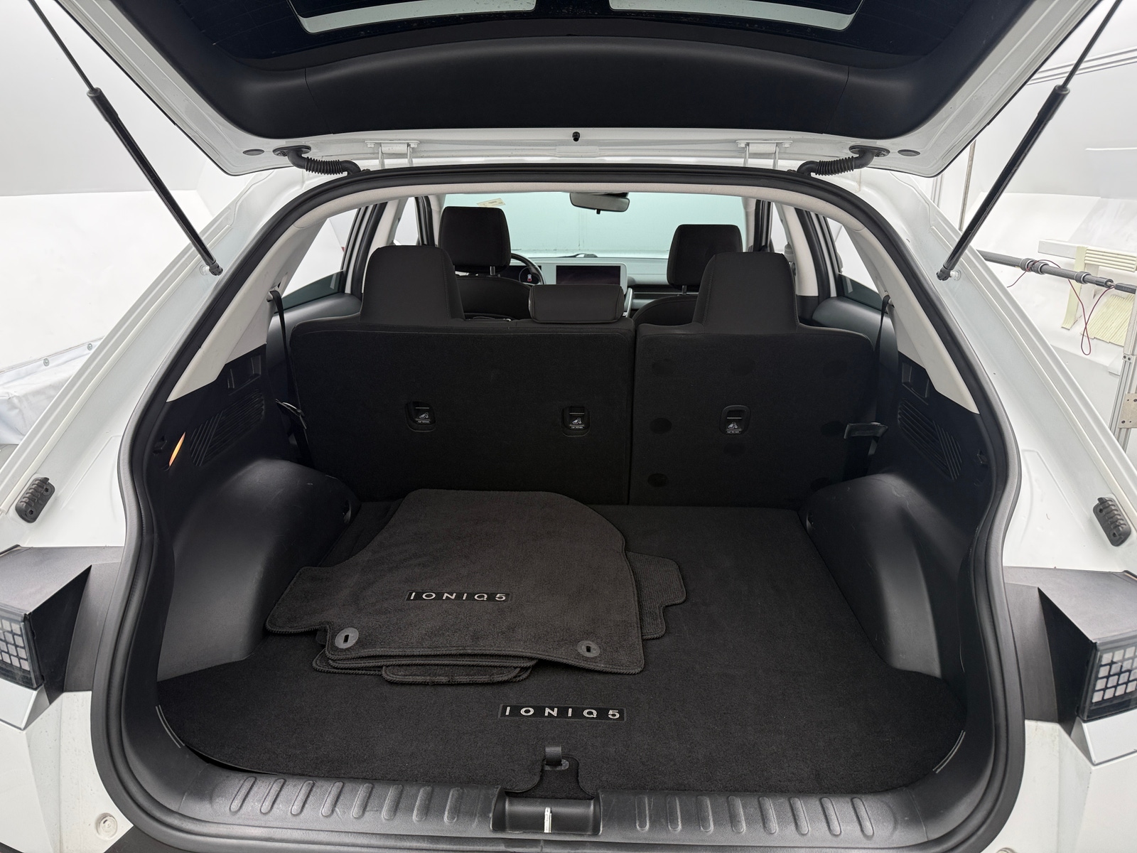 Thumbnail: 2022 Hyundai Ioniq 5 - 7