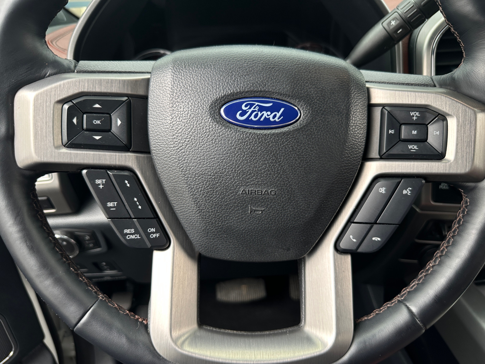 Thumbnail: 2022 Ford Econoline - 4