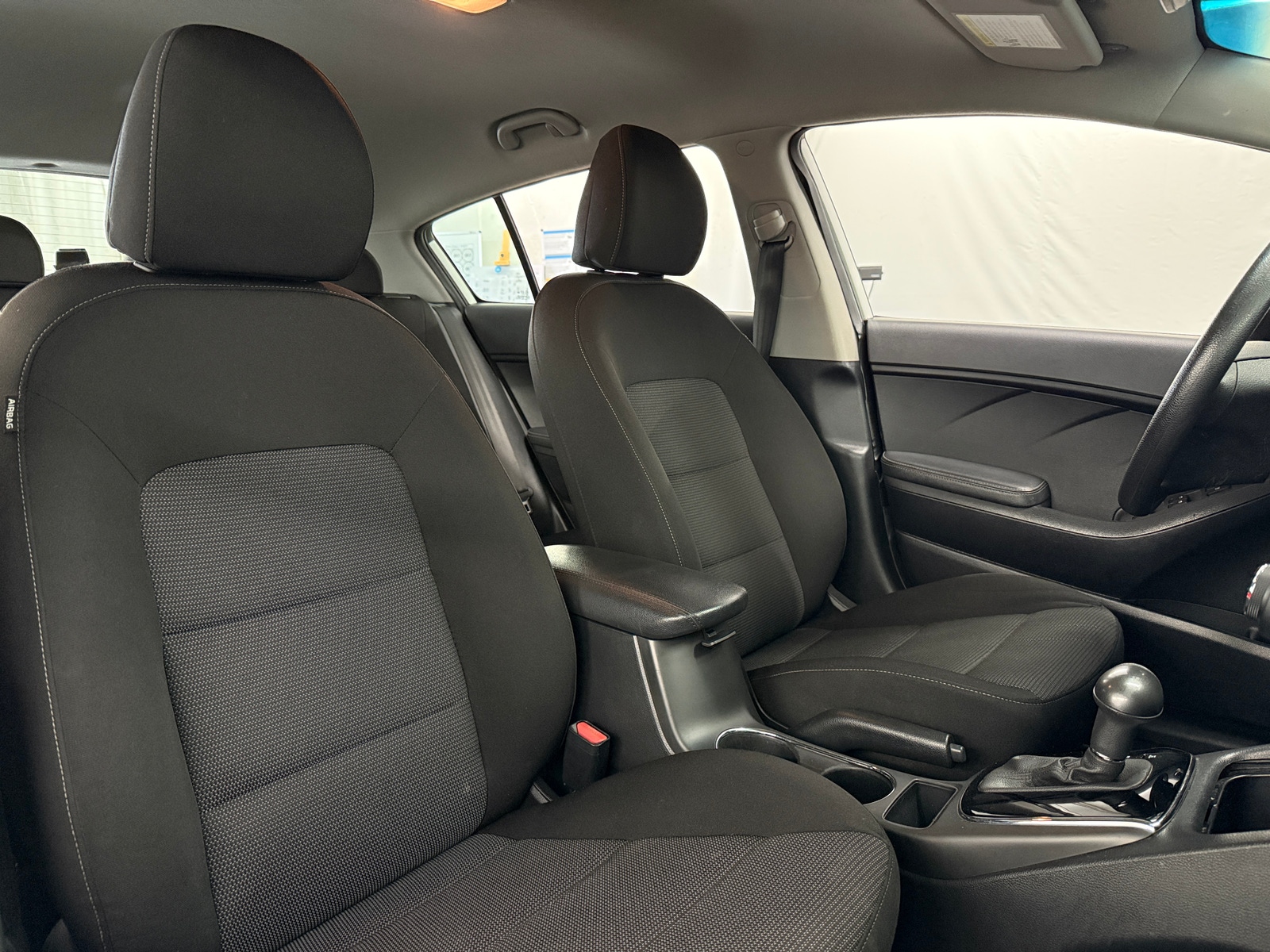 Thumbnail: 2017 Kia Forte - 2