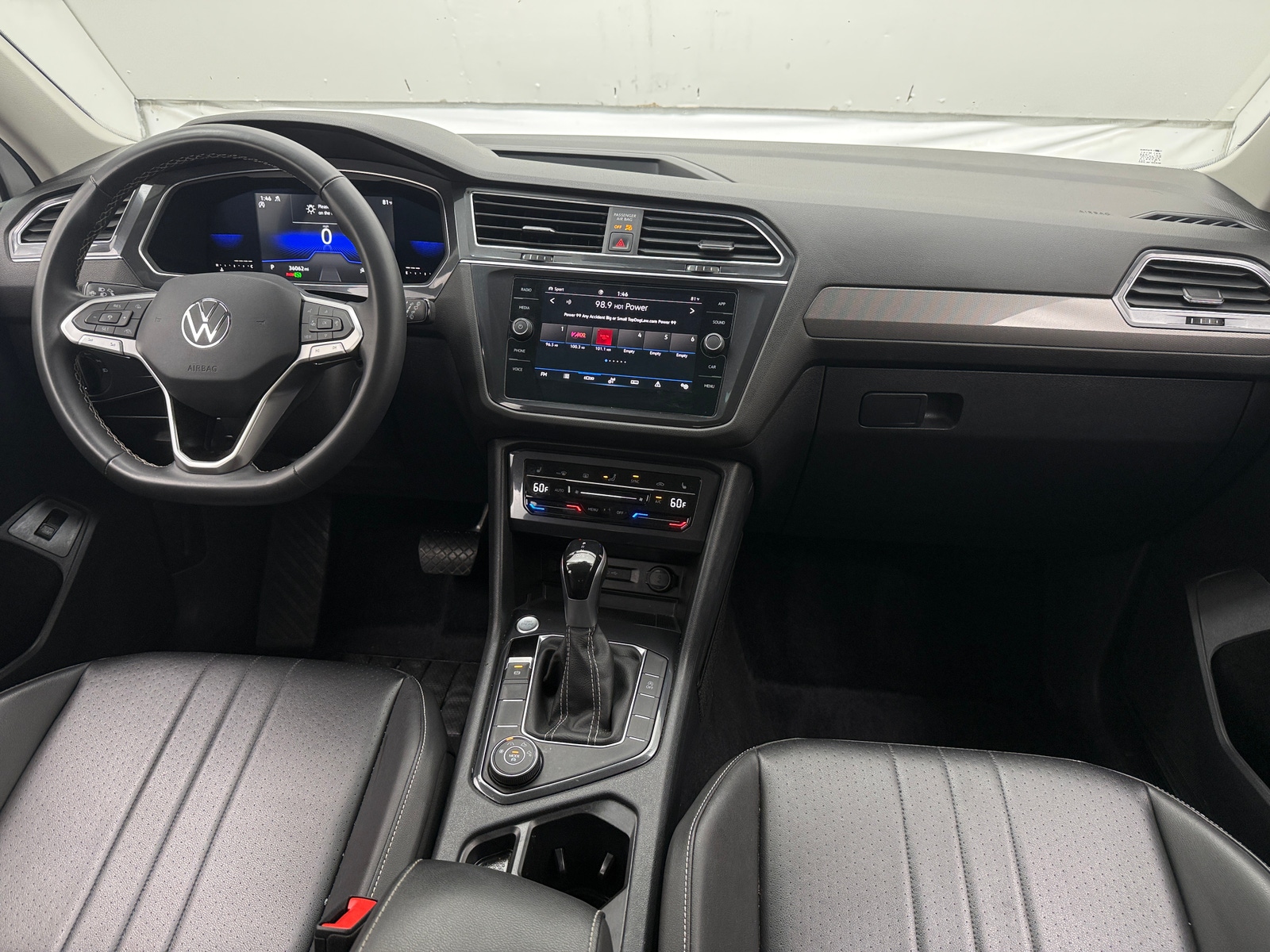 Thumbnail: 2022 Volkswagen Tiguan - 2