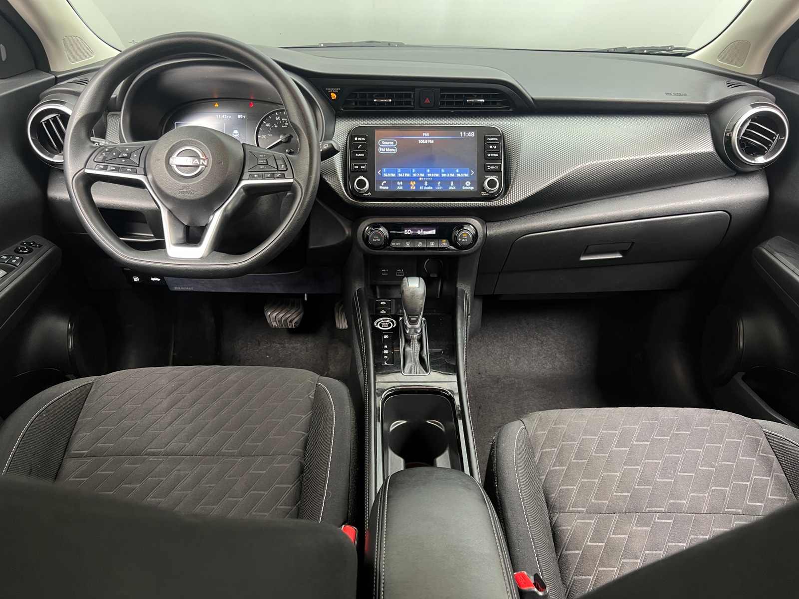 Thumbnail: 2022 Nissan Kicks - 3