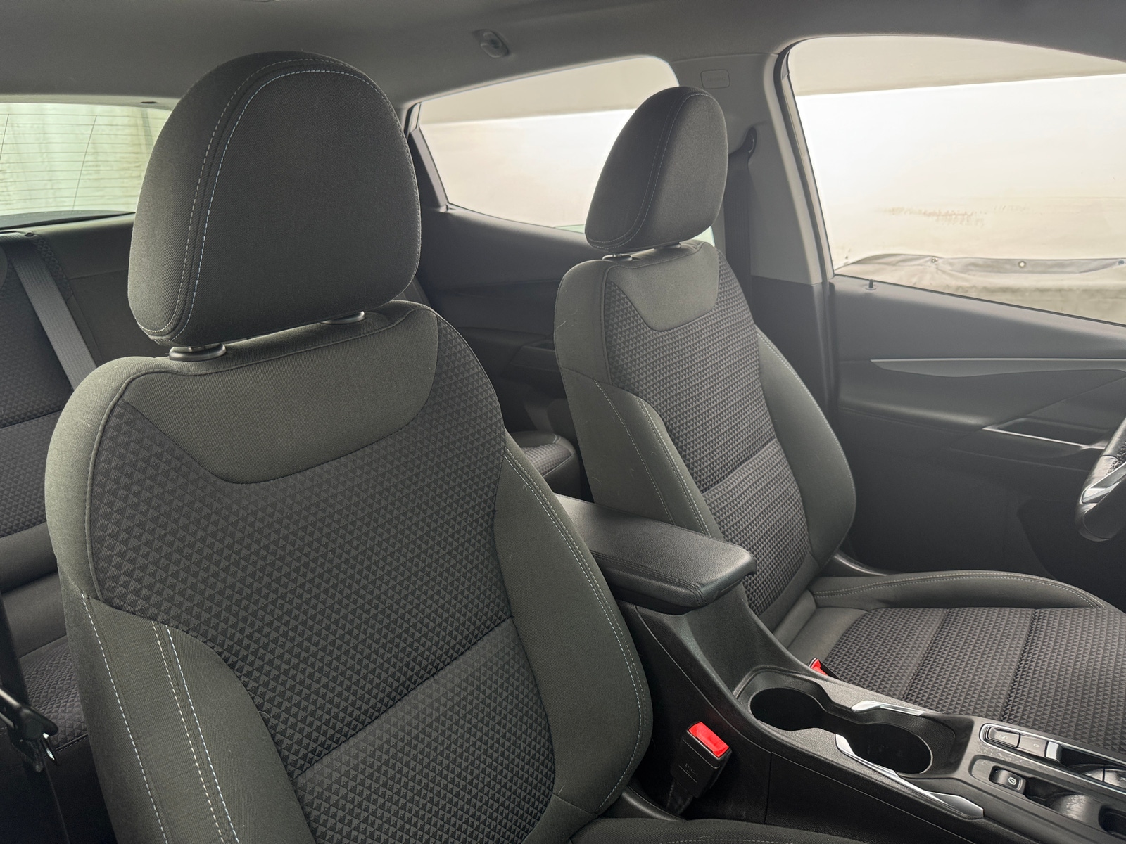 Thumbnail: 2022 Chevrolet Bolt EV - 2