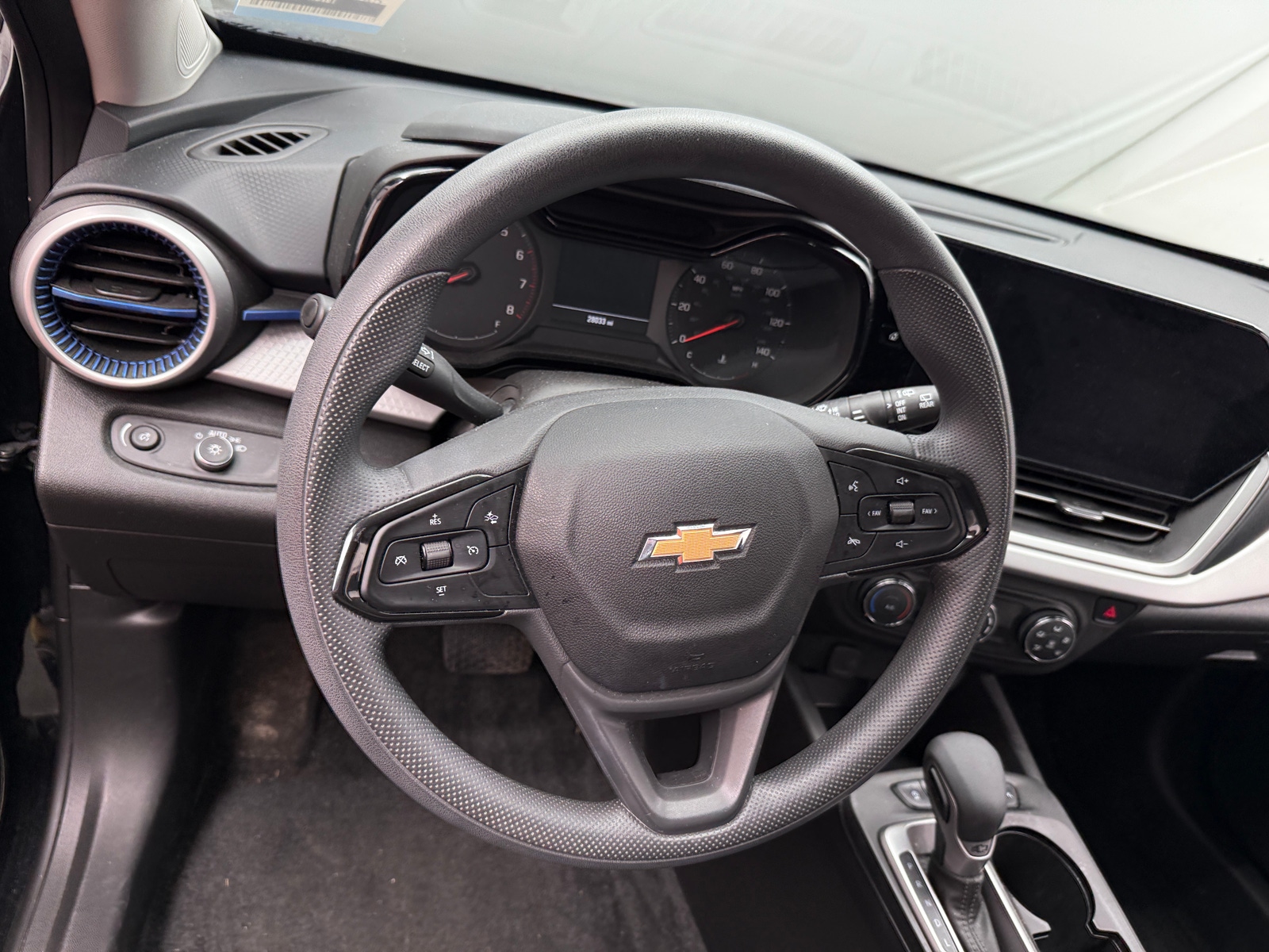 Thumbnail: 2024 Chevrolet Trax - 5
