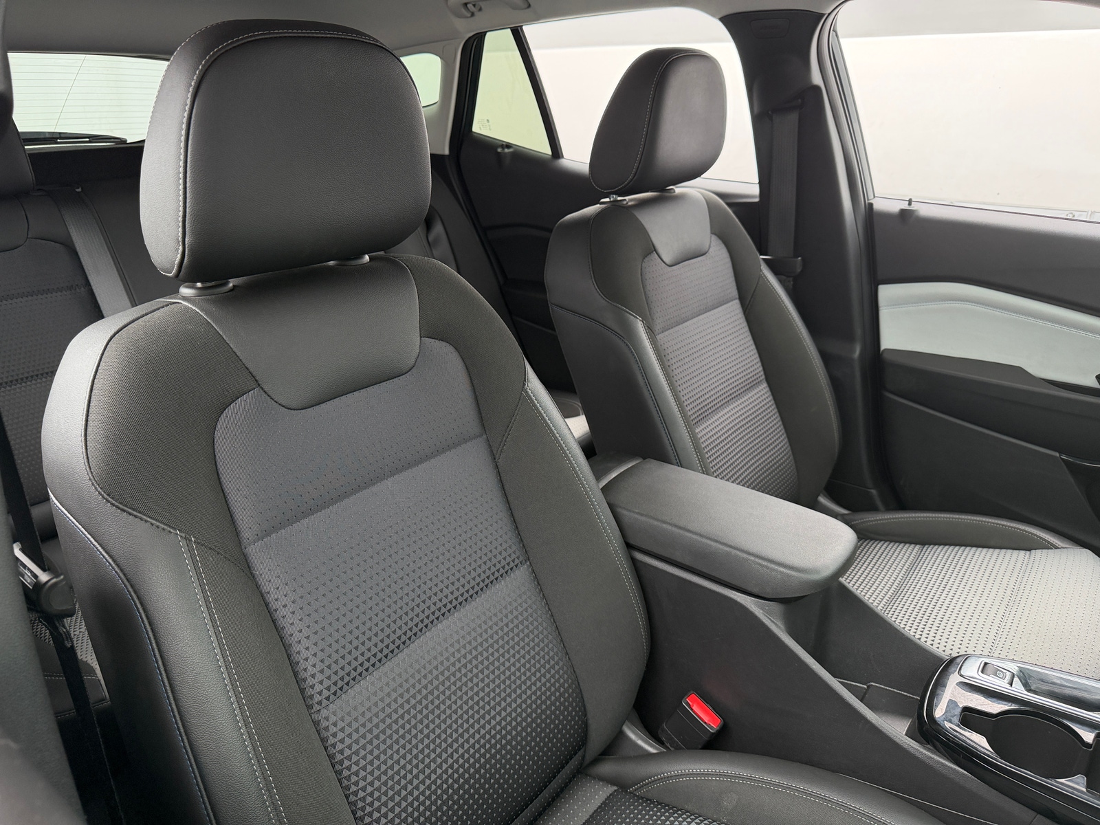 Thumbnail: 2025 Chevrolet Trax - 2