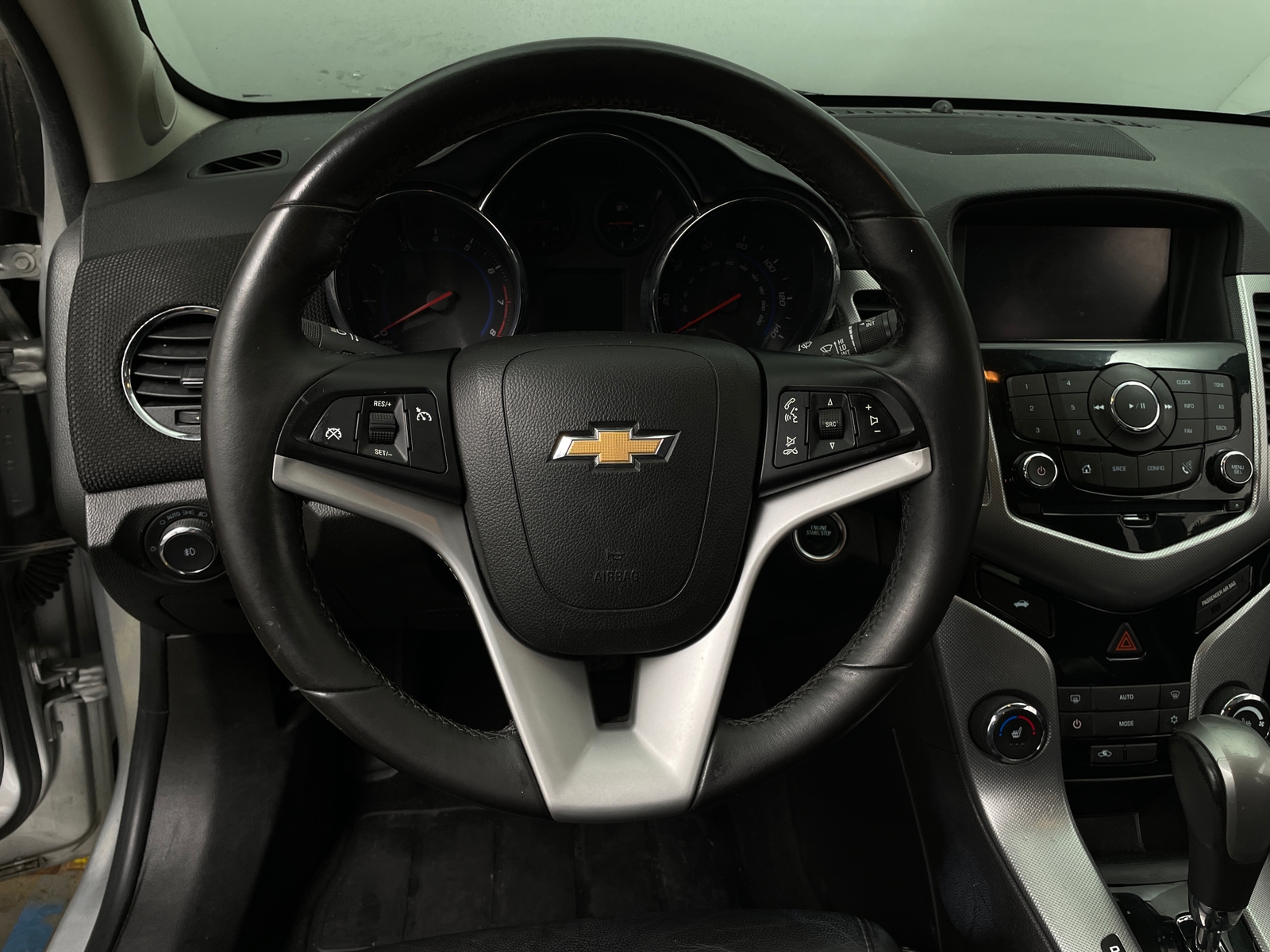 Thumbnail: 2015 Chevrolet Cruze - 4