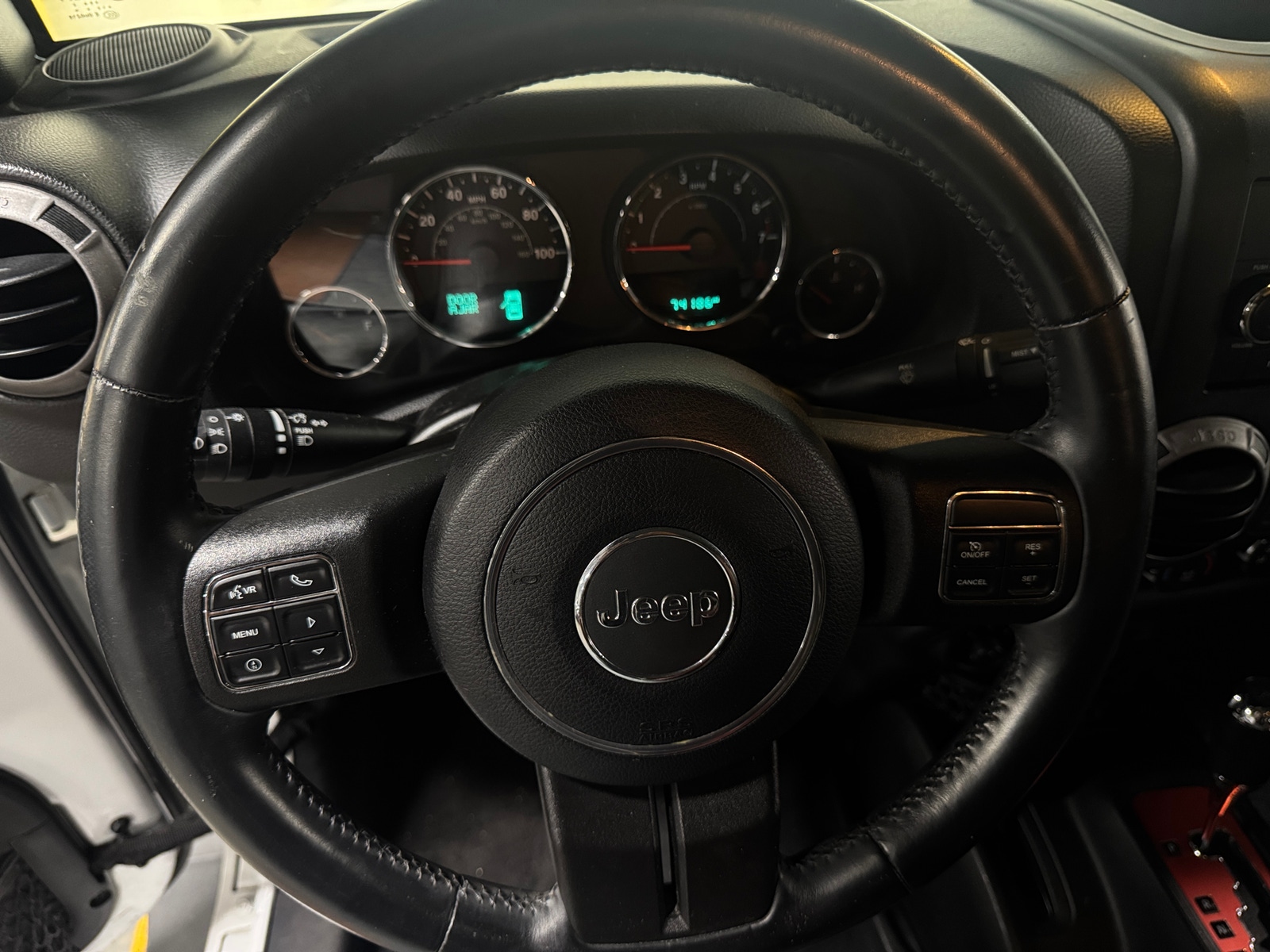 Thumbnail: 2015 Jeep Wrangler - 5