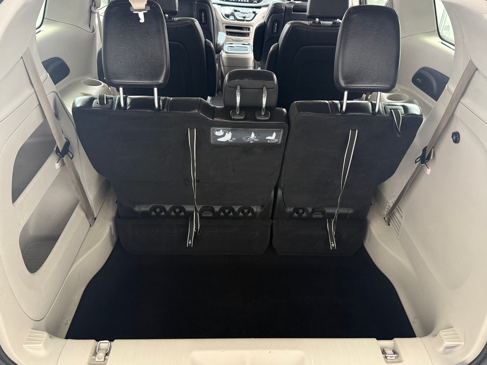 Thumbnail: 2018 Chrysler Pacifica - 6