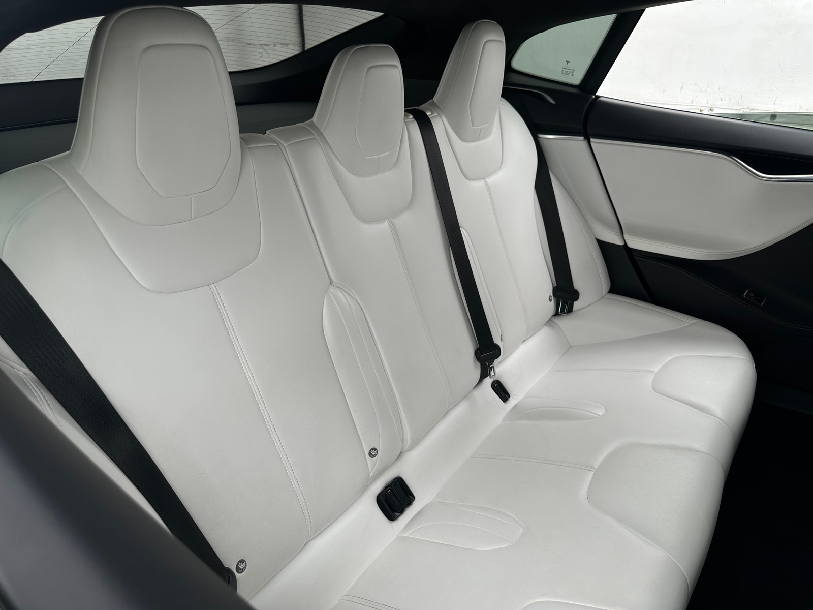 Thumbnail: 2017 Tesla Model S - 4