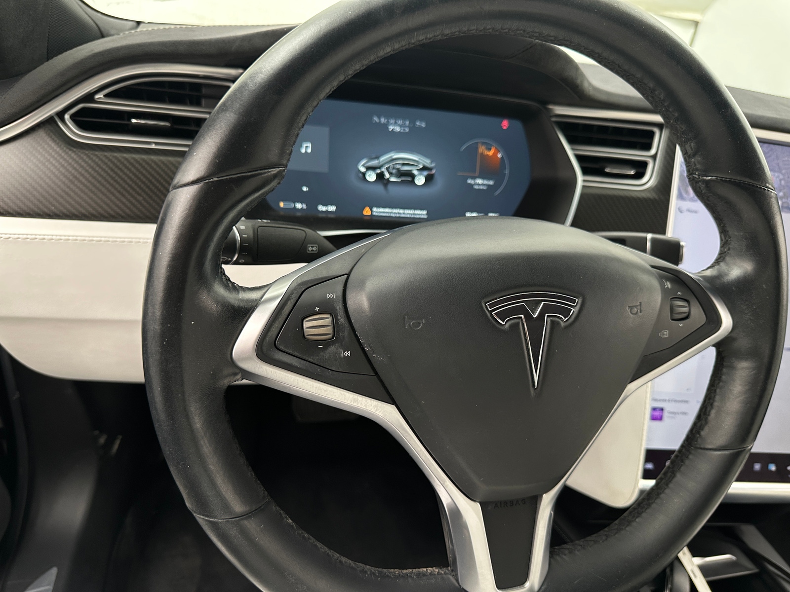 Thumbnail: 2017 Tesla Model S - 3