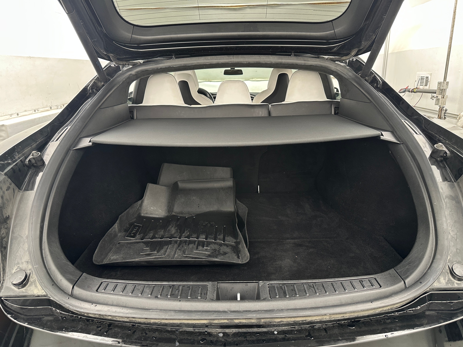 Thumbnail: 2017 Tesla Model S - 5