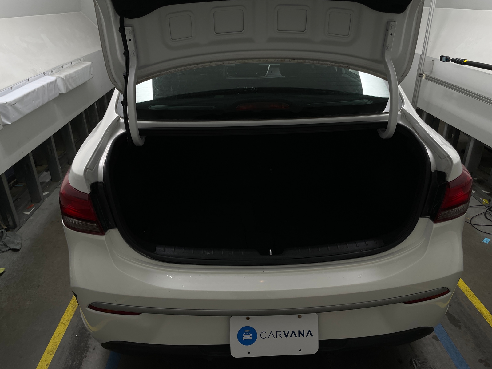 Thumbnail: 2023 Kia Rio - 7