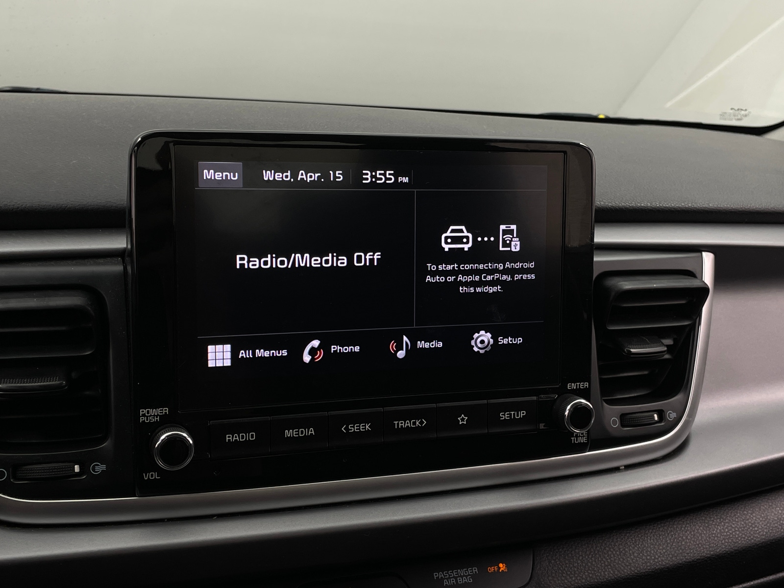 Thumbnail: 2023 Kia Rio - 4