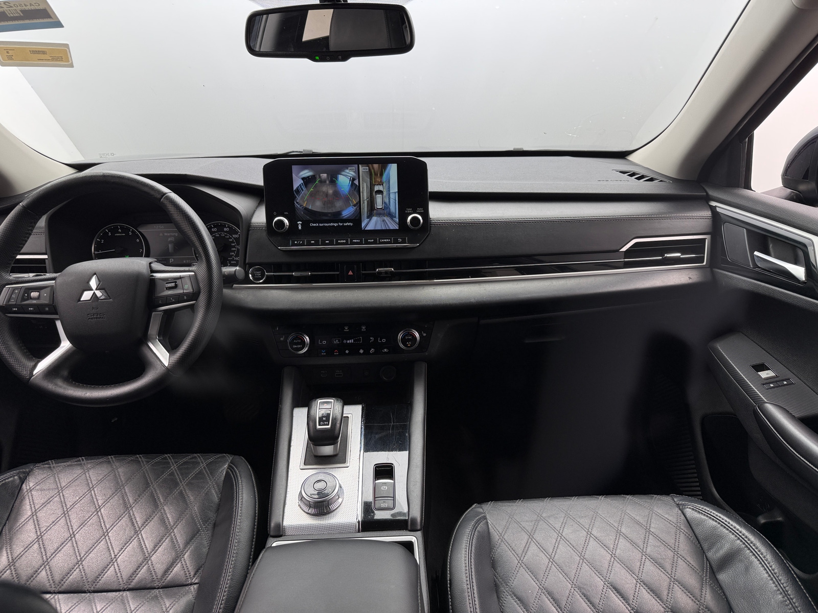 Thumbnail: 2022 Mitsubishi Outlander - 2