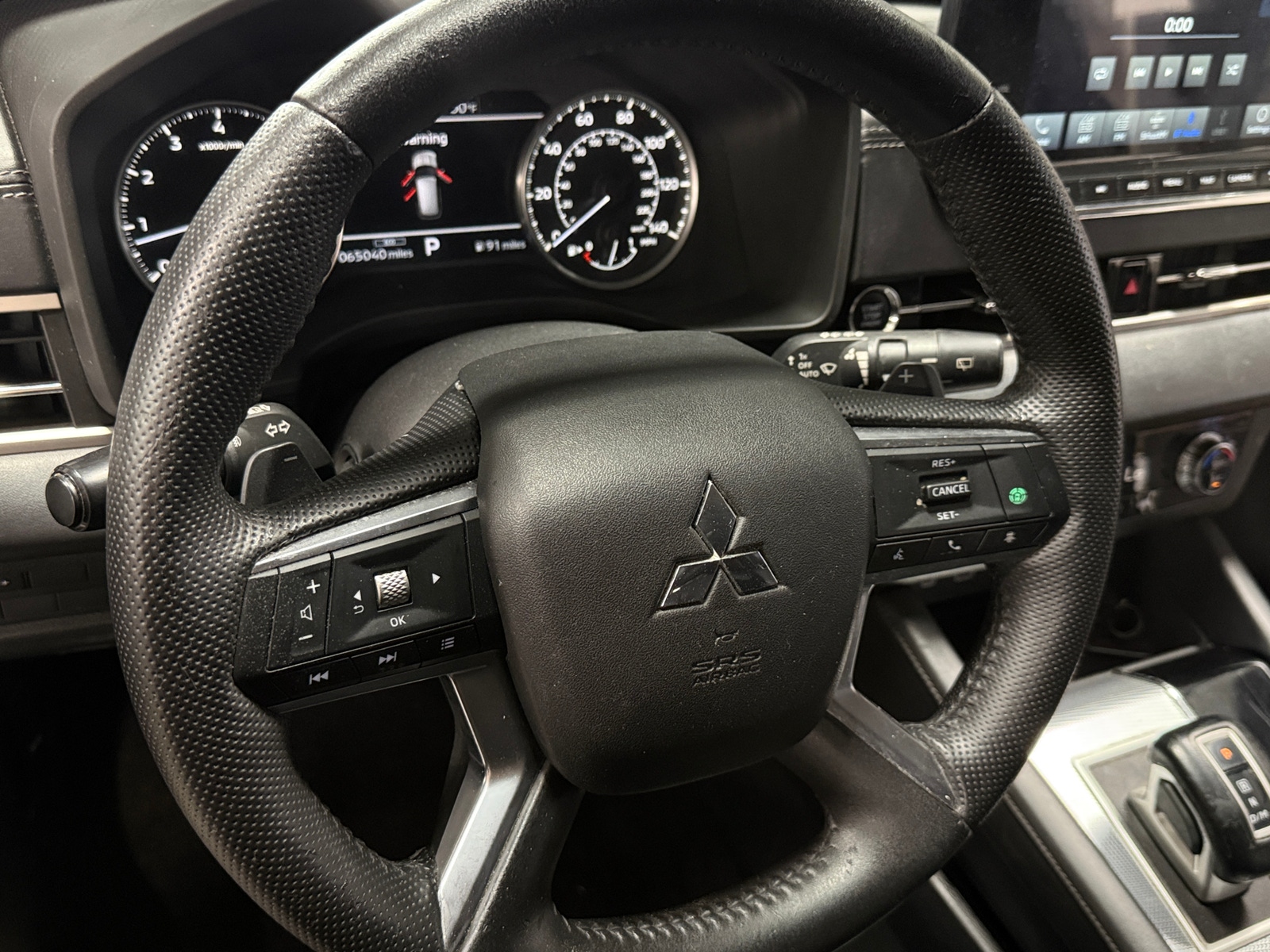 Thumbnail: 2022 Mitsubishi Outlander - 4