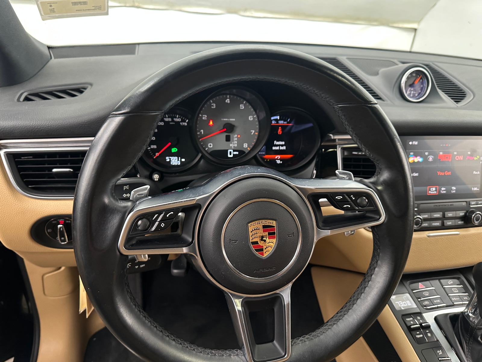 Thumbnail: 2017 Porsche Macan - 4