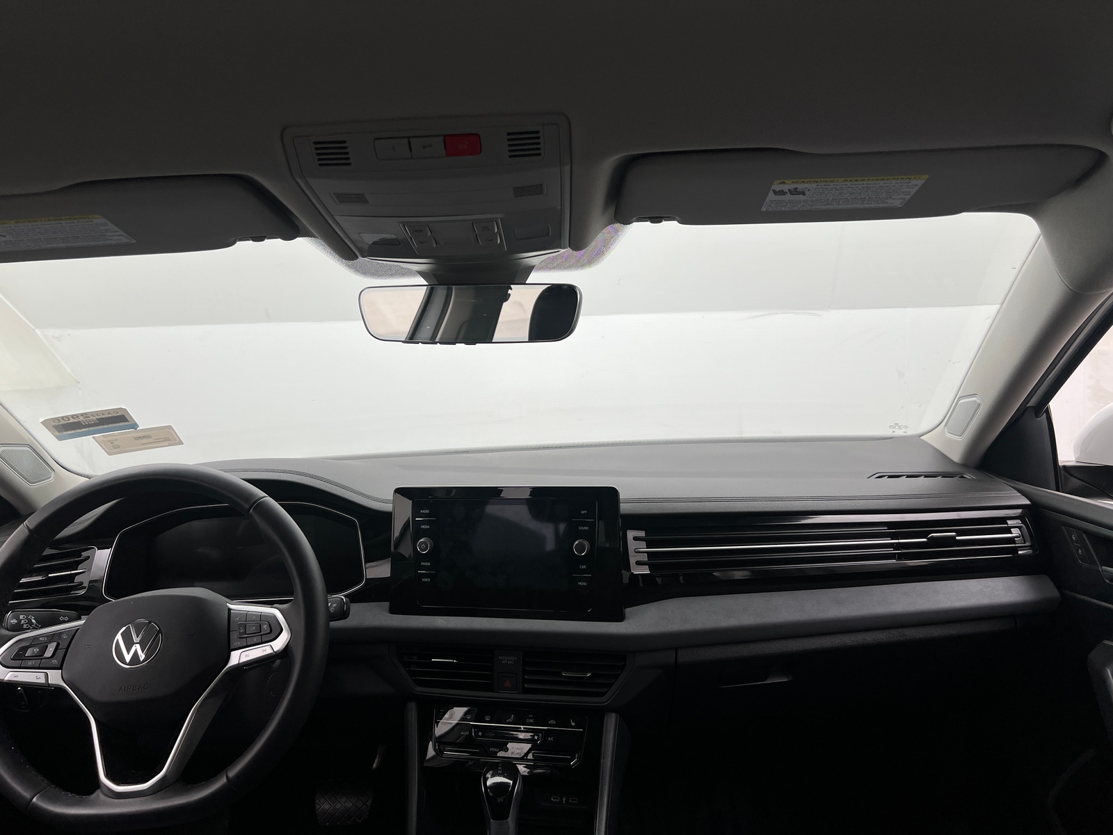 Thumbnail: 2025 Volkswagen Jetta - 2