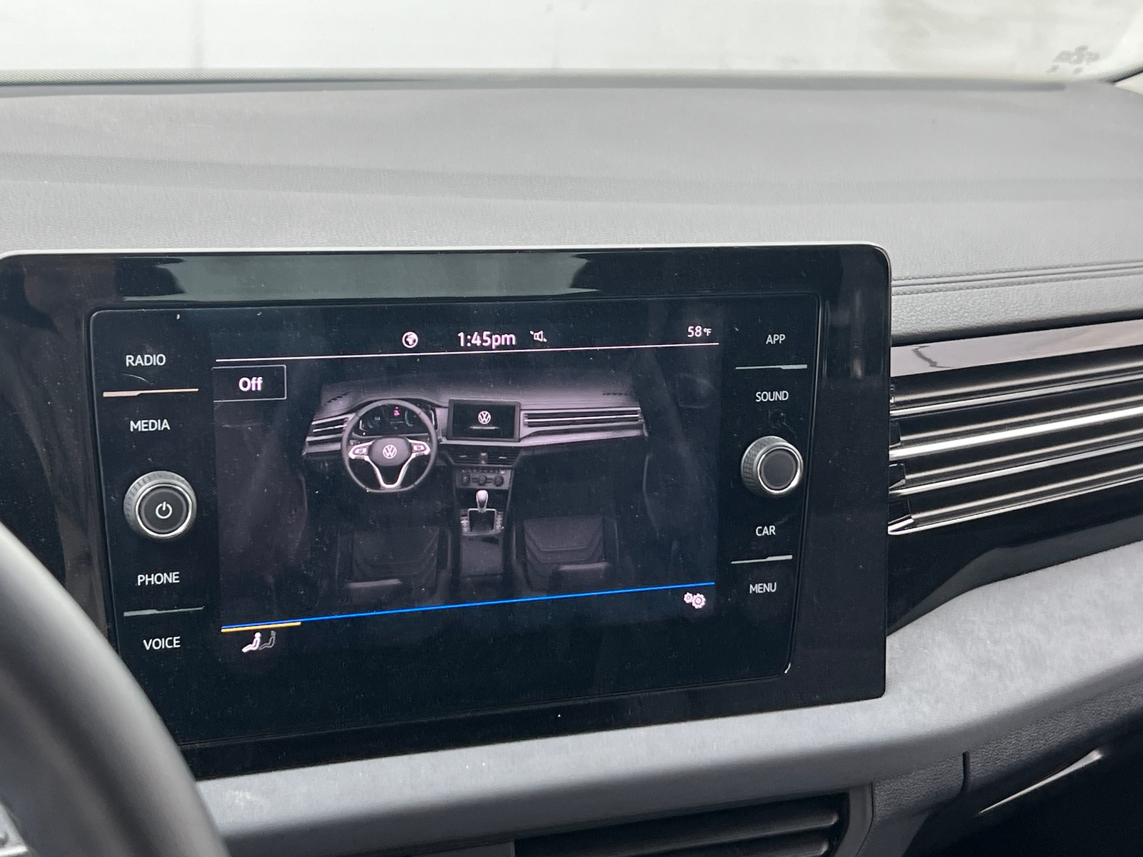 Thumbnail: 2025 Volkswagen Jetta - 3