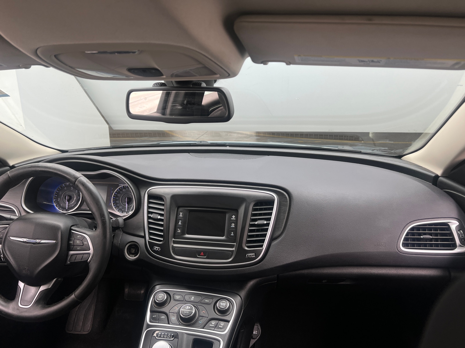 Thumbnail: 2015 Chrysler 200 - 3