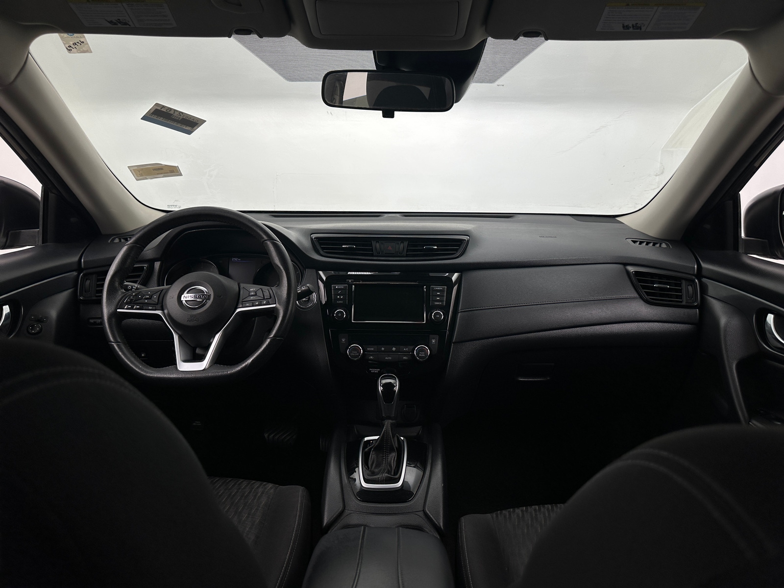 Thumbnail: 2020 Nissan Rogue - 3