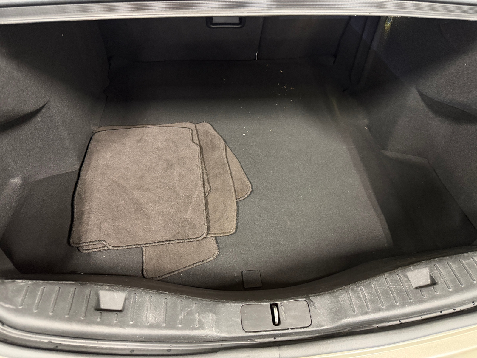 Thumbnail: 2017 Lincoln MKZ - 6